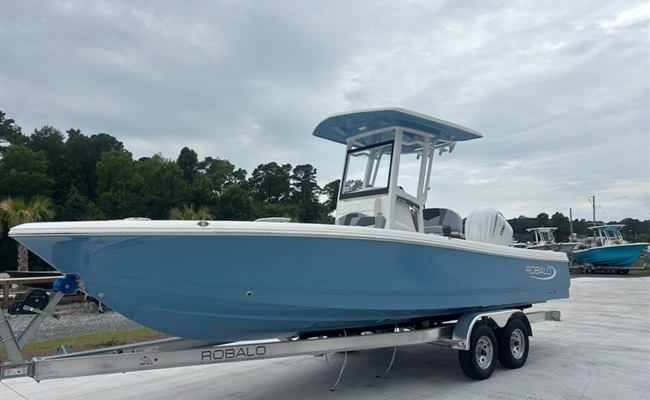 2027 Robalo 246 Cayman Atlas Blue